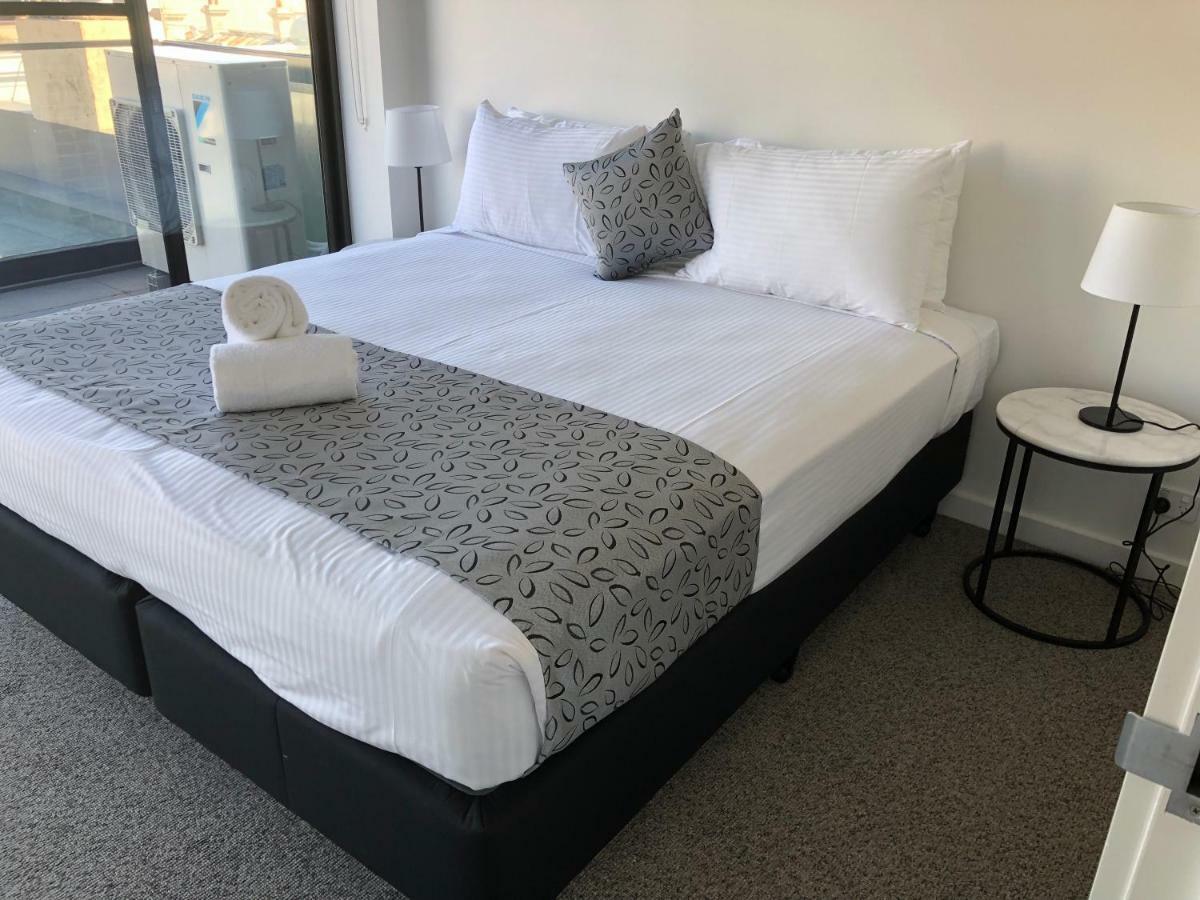 Q Squared Serviced Apartments Мельбурн Екстер'єр фото