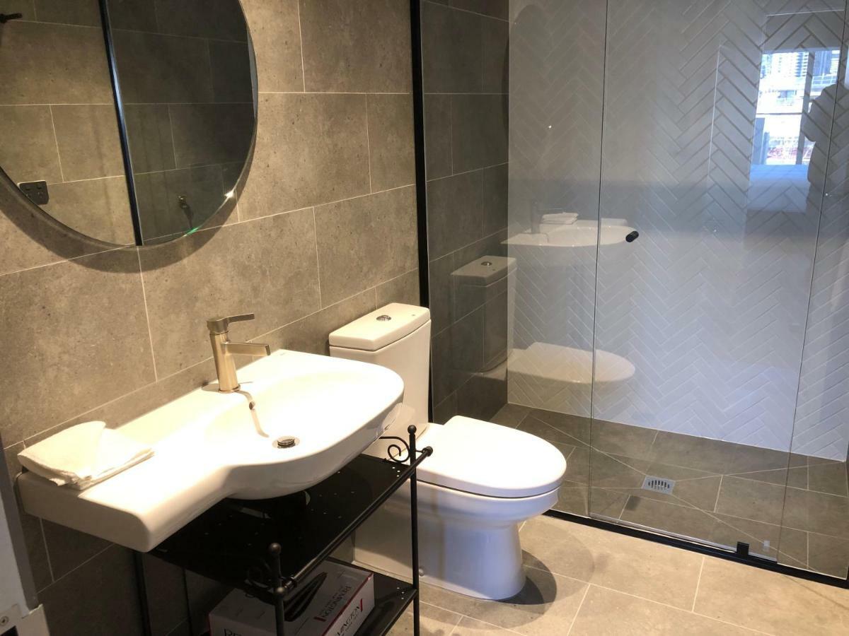 Q Squared Serviced Apartments Мельбурн Екстер'єр фото