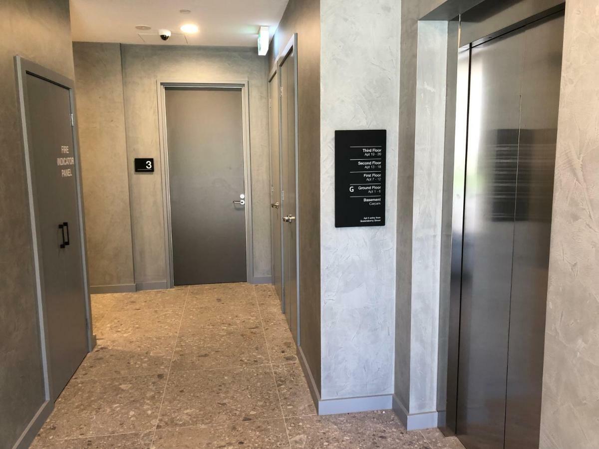 Q Squared Serviced Apartments Мельбурн Екстер'єр фото